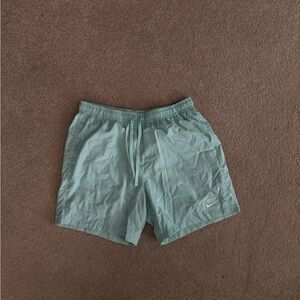 Nike Sportswear Essential Shorts